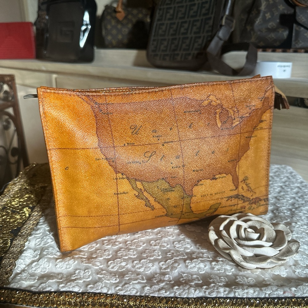 Alviero Martini Tan Map Clutch